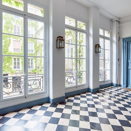 Place Des Vosges - 1Br With Balcony - Cityapartmentstay Paris Exterior photo